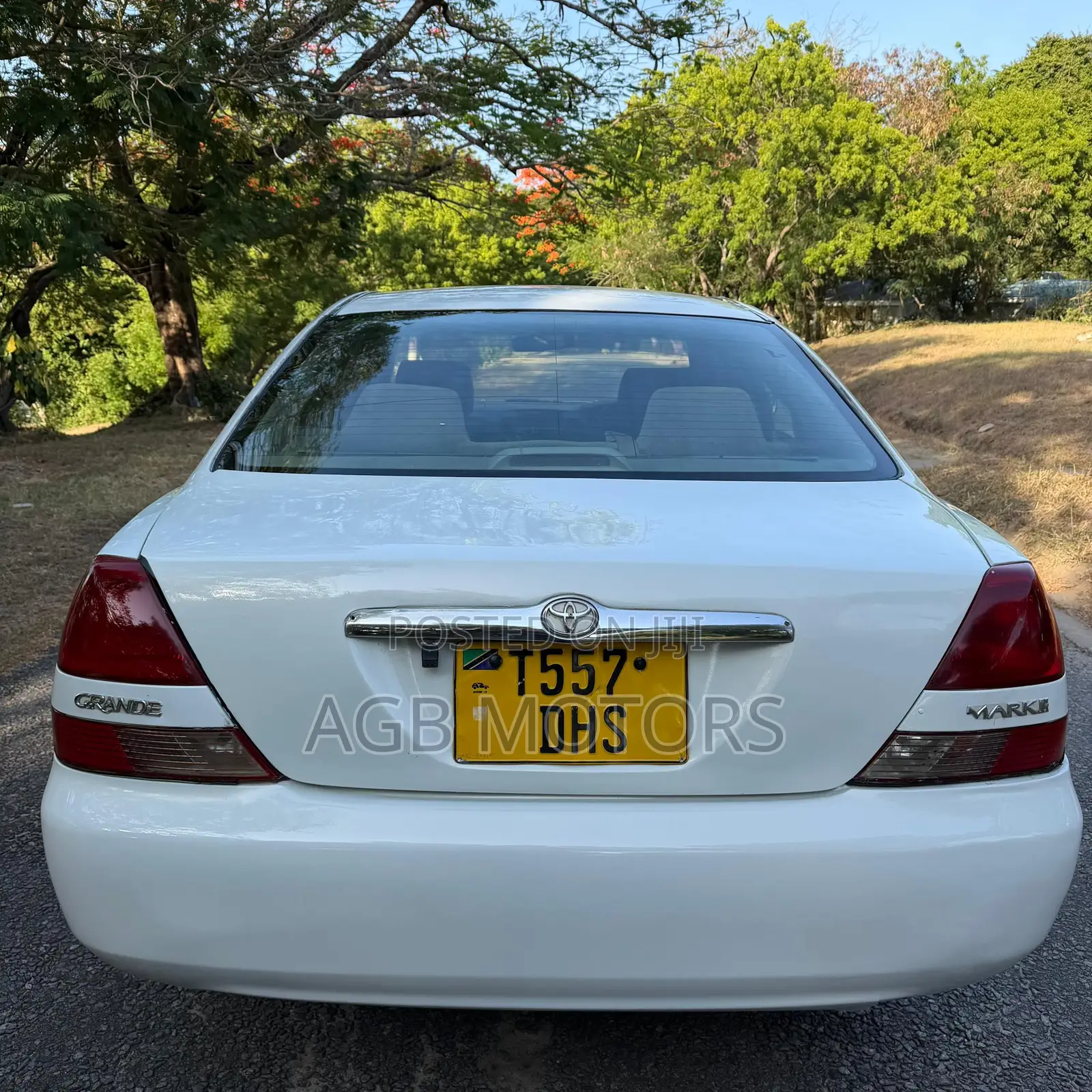 Toyota Mark II 2.0 RWD 2002 White