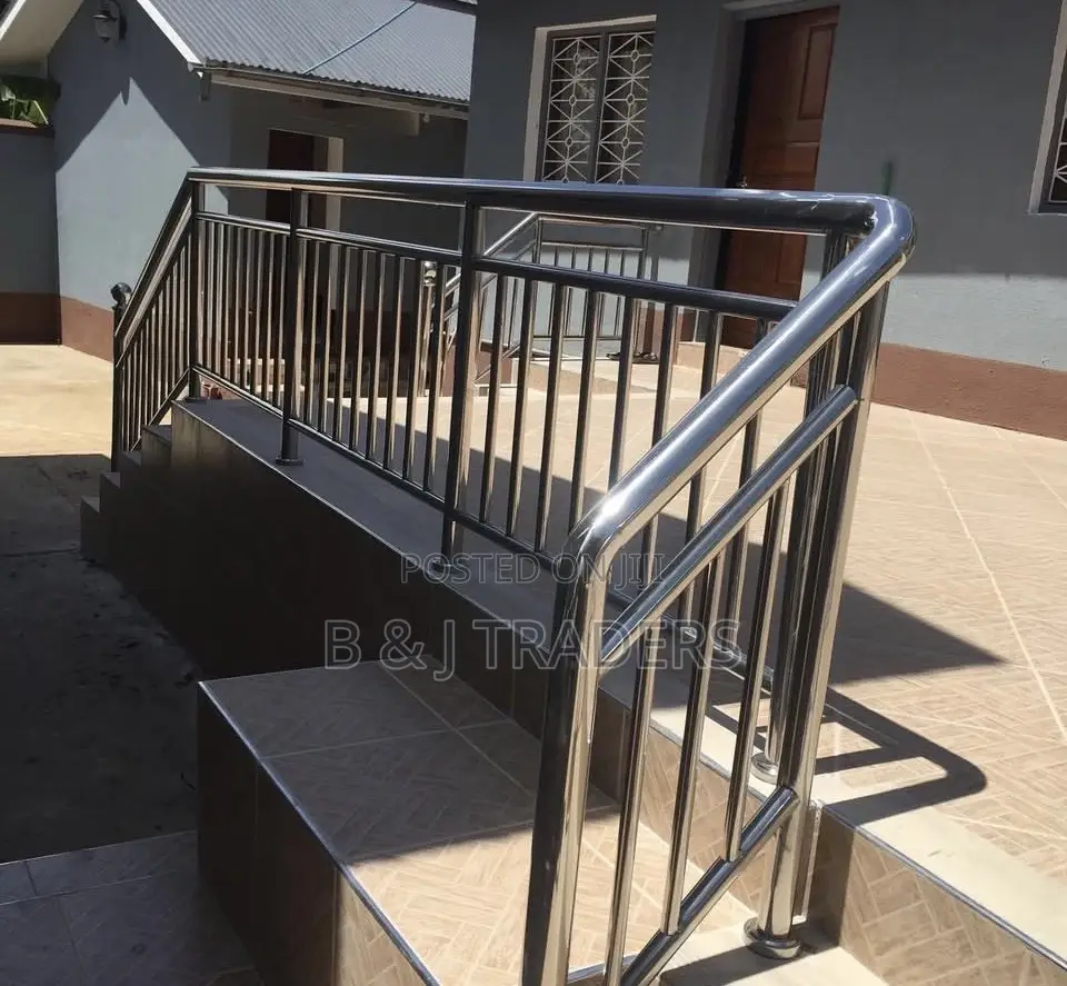 Balcony Ya Chuma Cha Pua