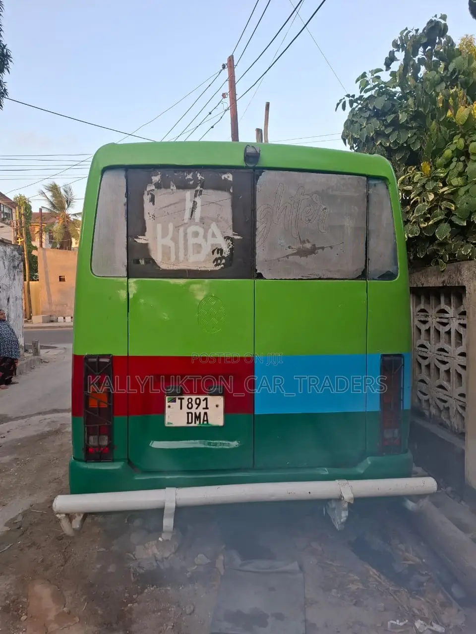 Nissan Civilian 2000 Green
