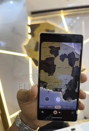 Google Pixel 7a 128 GB White