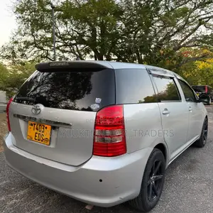 Toyota Wish 2005 Silver