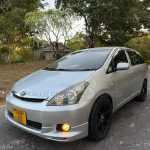 Toyota Wish 2005 Silver
