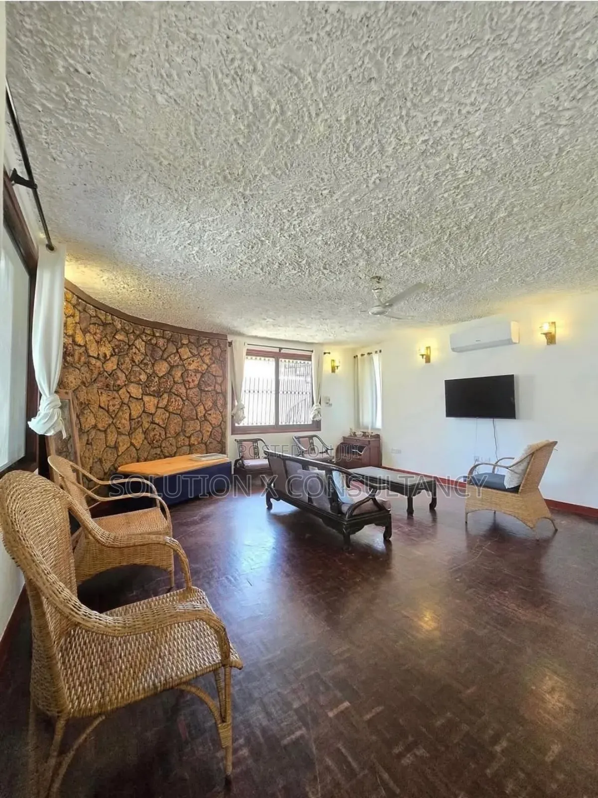 4bdrm House in Ada Estate for rent