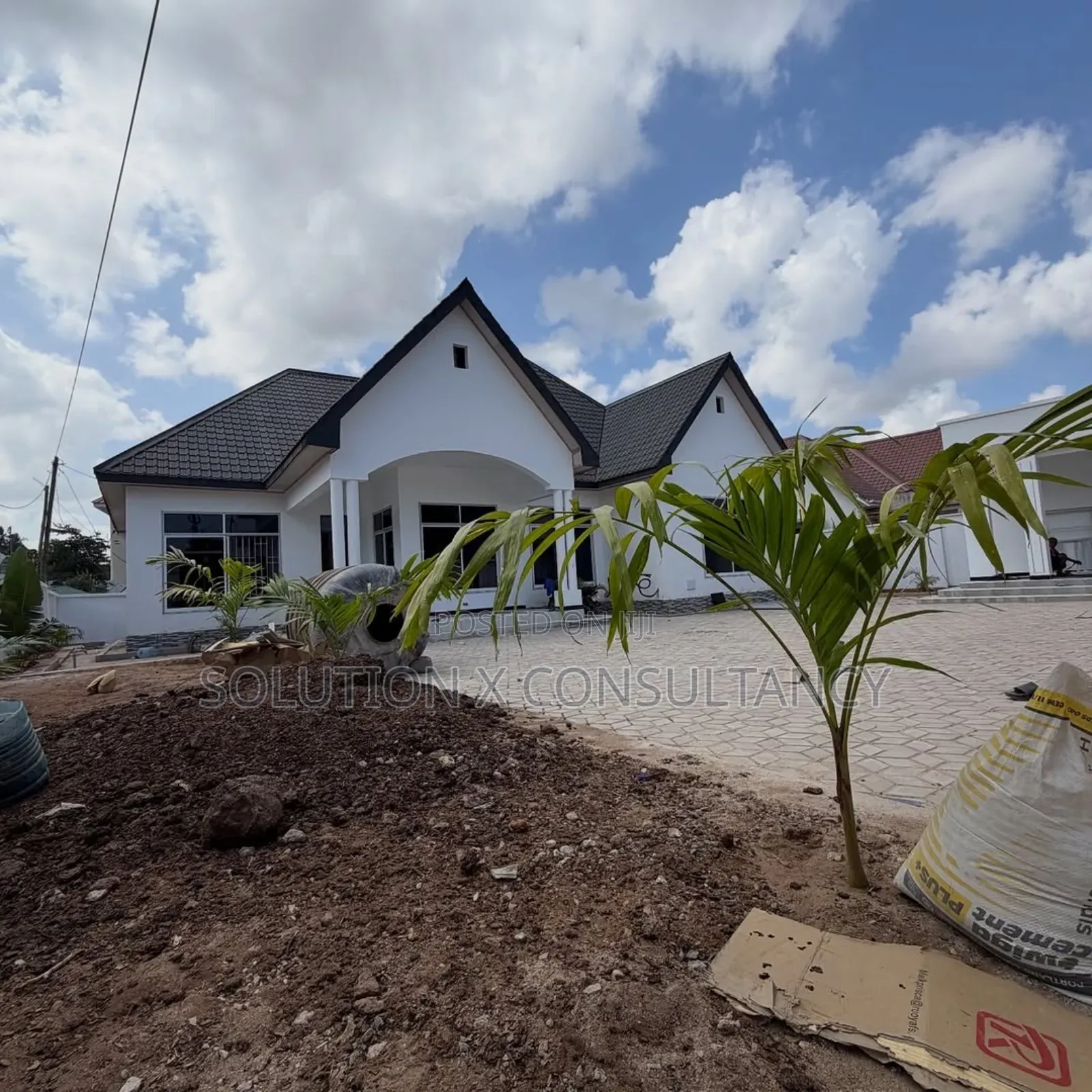 4bdrm Apartment in Goba for sale