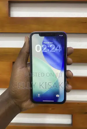 Apple iPhone 11 64 GB Purple