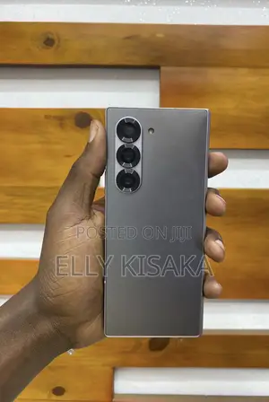 New Samsung Galaxy Z Fold6 256 GB Gray