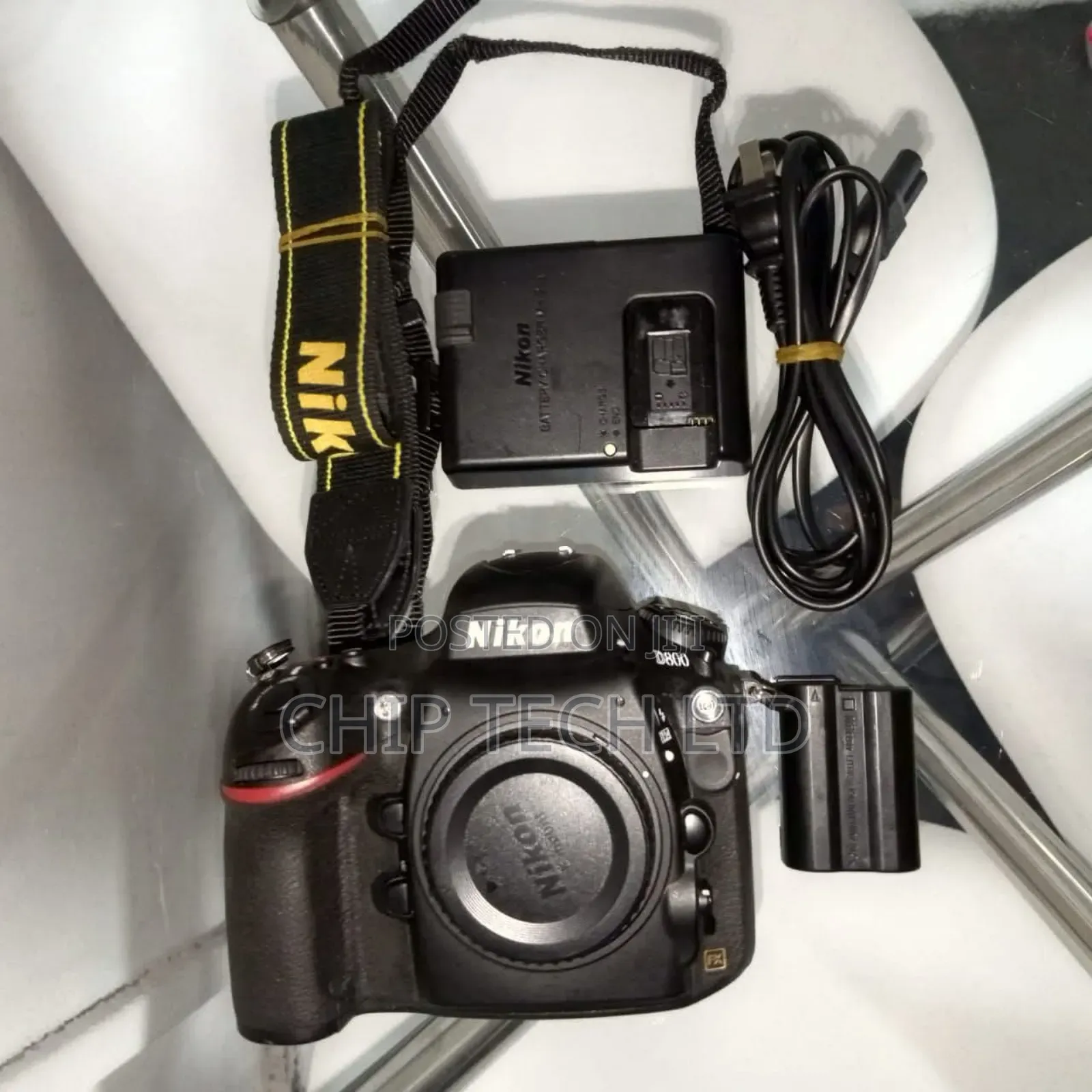 Nikon D800 With Lens