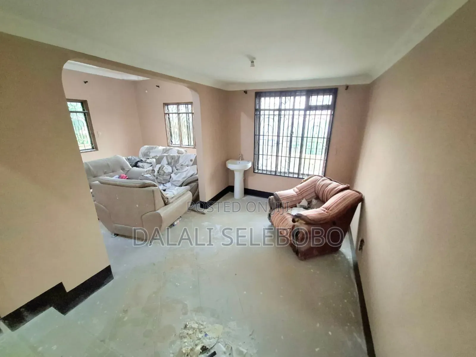 5bdrm Bungalow in Mbezi Kibanda Cha for rent