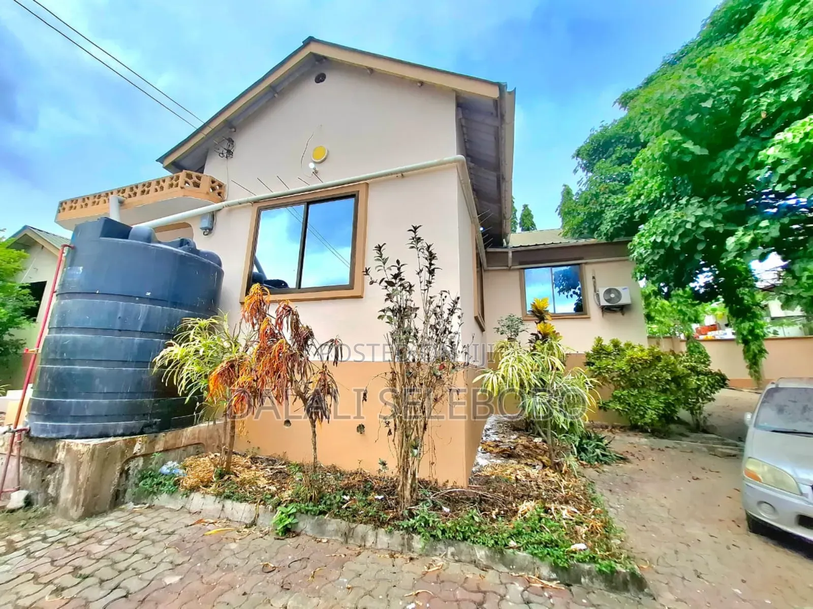 5bdrm Bungalow in Mbezi Kibanda Cha for rent