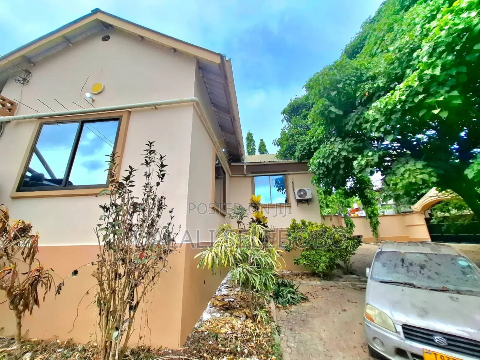 5bdrm Bungalow in Mbezi Kibanda Cha for rent