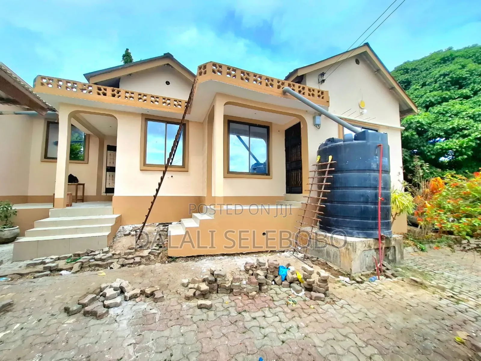 5bdrm Bungalow in Mbezi Kibanda Cha for rent
