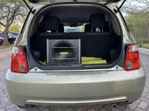 Toyota IST 2005 Gold