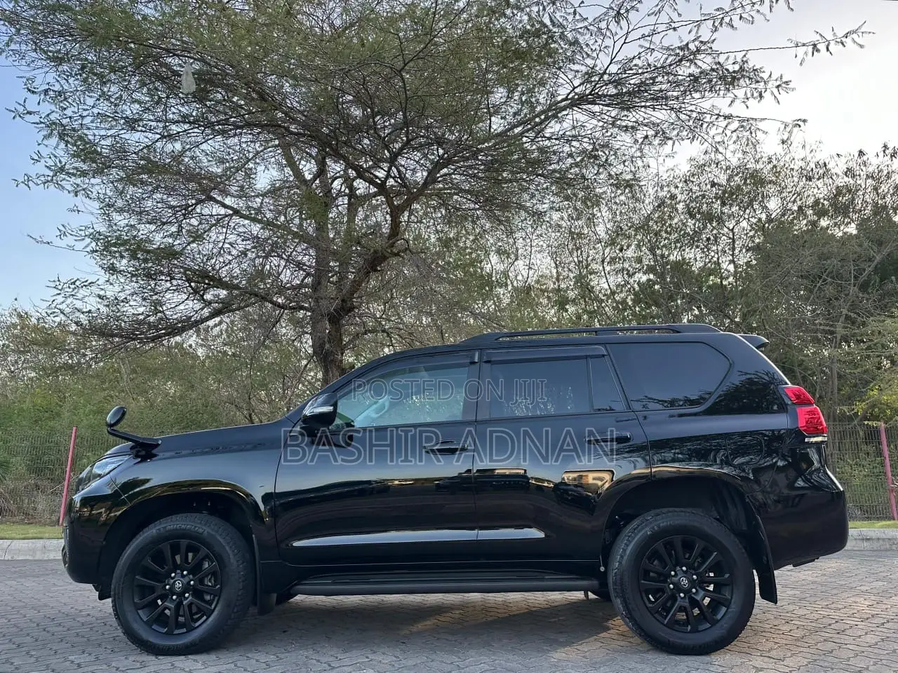 Toyota Land Cruiser Prado 2.8 2023 Matt Black