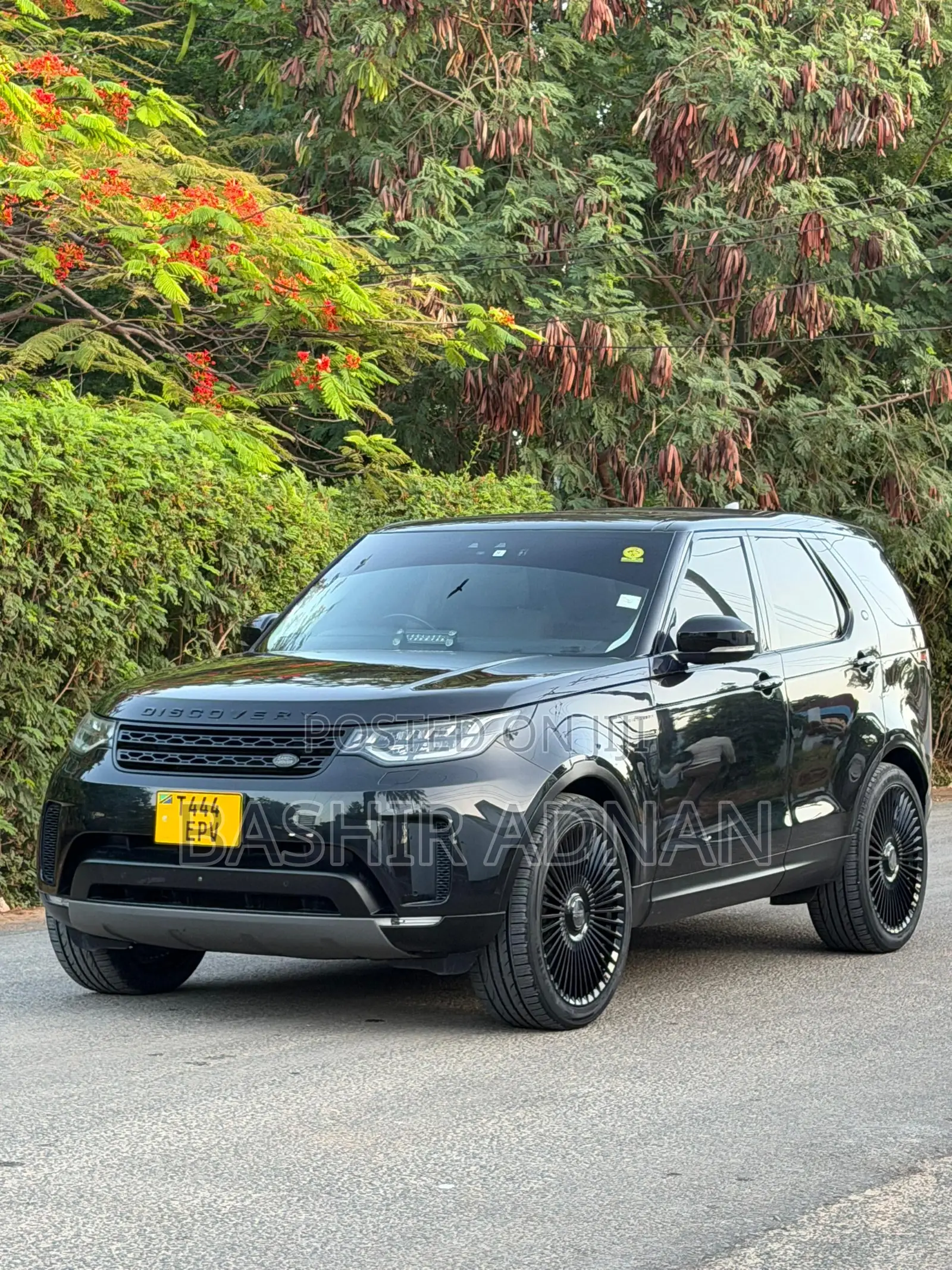 Land Rover Discovery 2018 Black