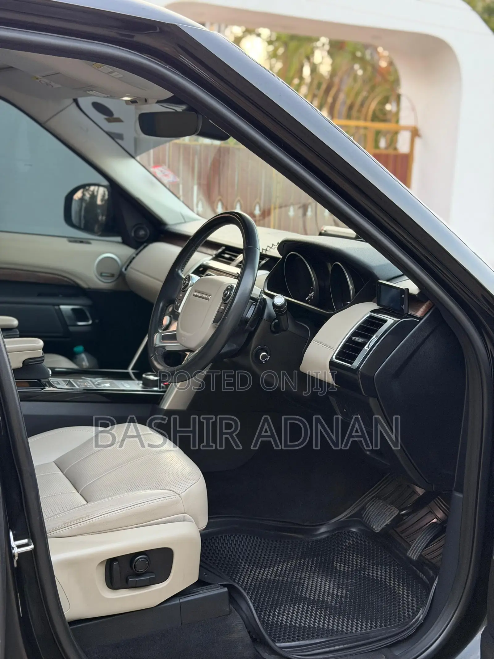Land Rover Discovery 2018 Black