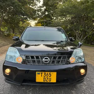 Nissan X-Trail 2012 Black