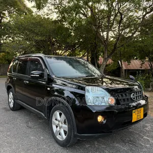 Nissan X-Trail 2012 Black