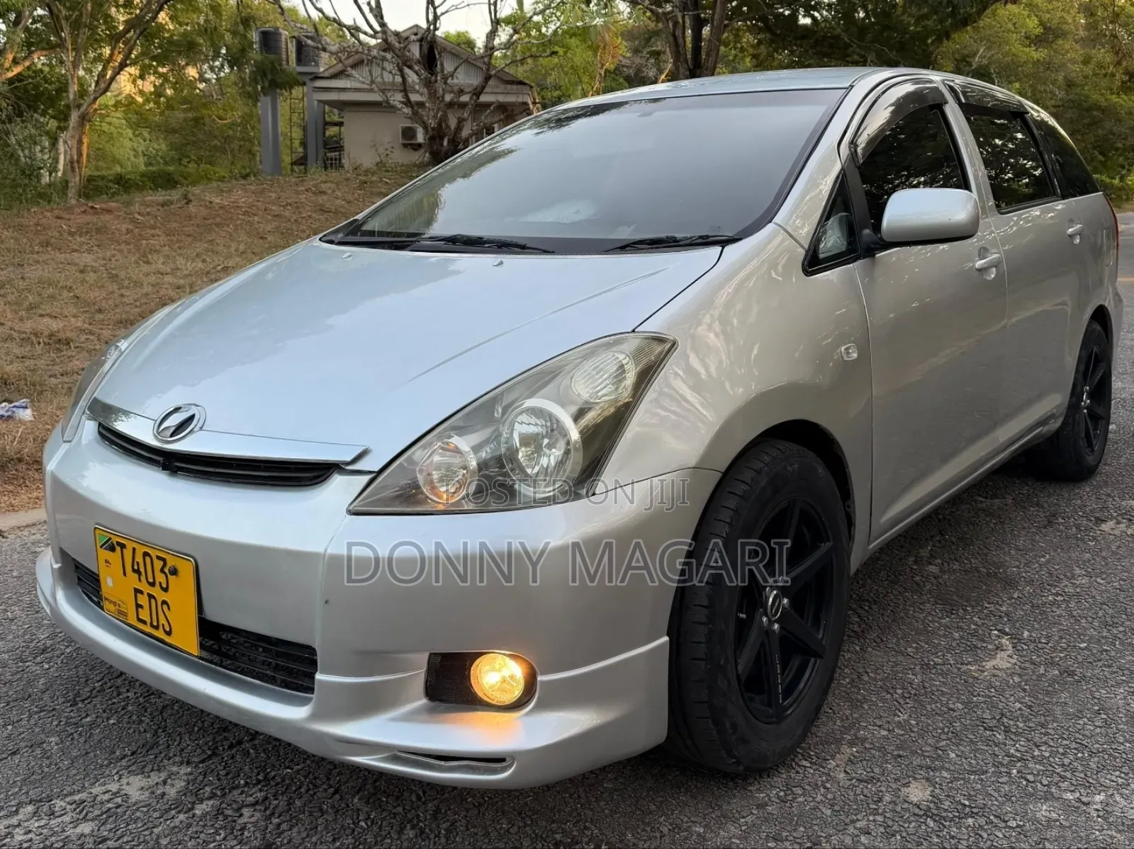 Toyota Wish 2005 Silver