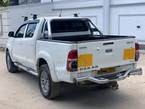 Toyota Hilux 2020 White