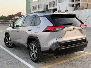 Toyota RAV4 Plug-In Hybrid SE AWD 2025 Gray