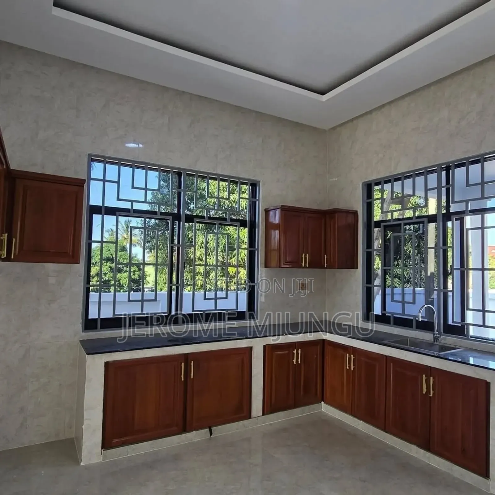 4bdrm House in Goba for sale
