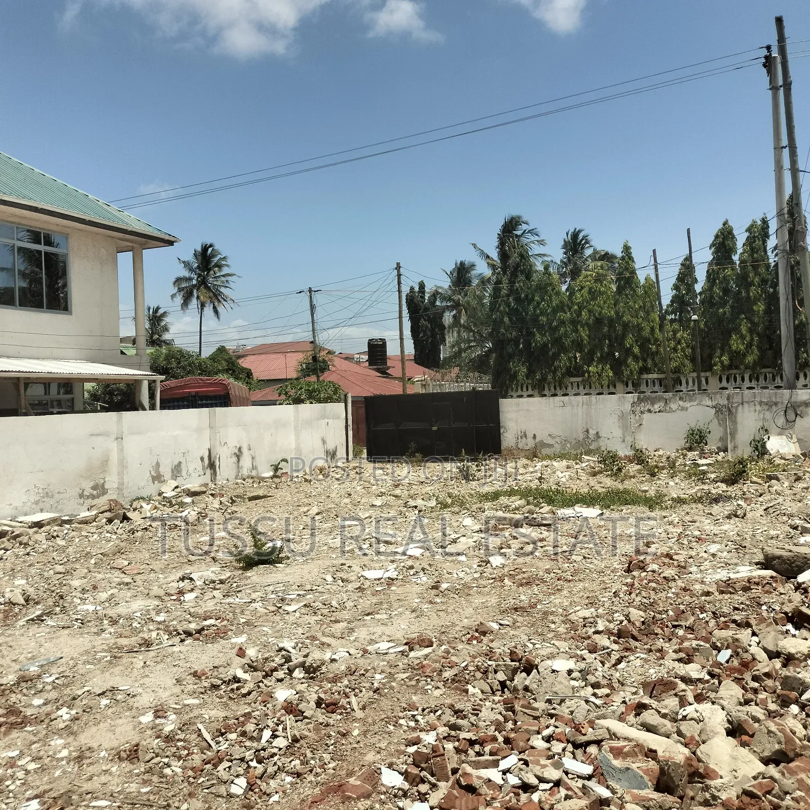 Plot for Sale Makumbusho Stand