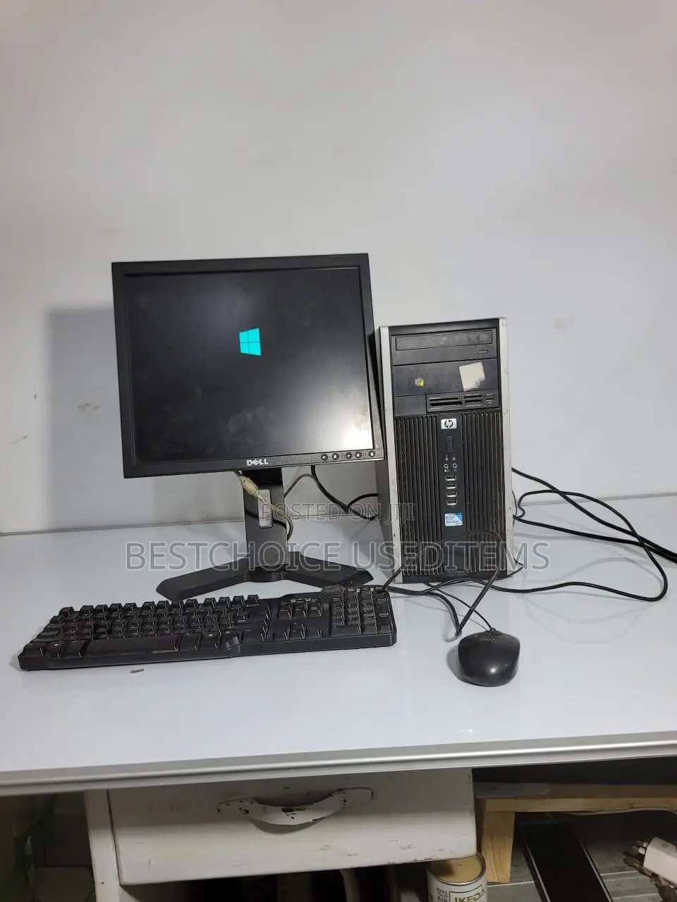 Hp Desktop// Duol Core // 2.8ghz Cpu // 4gb Ram // 500gb //