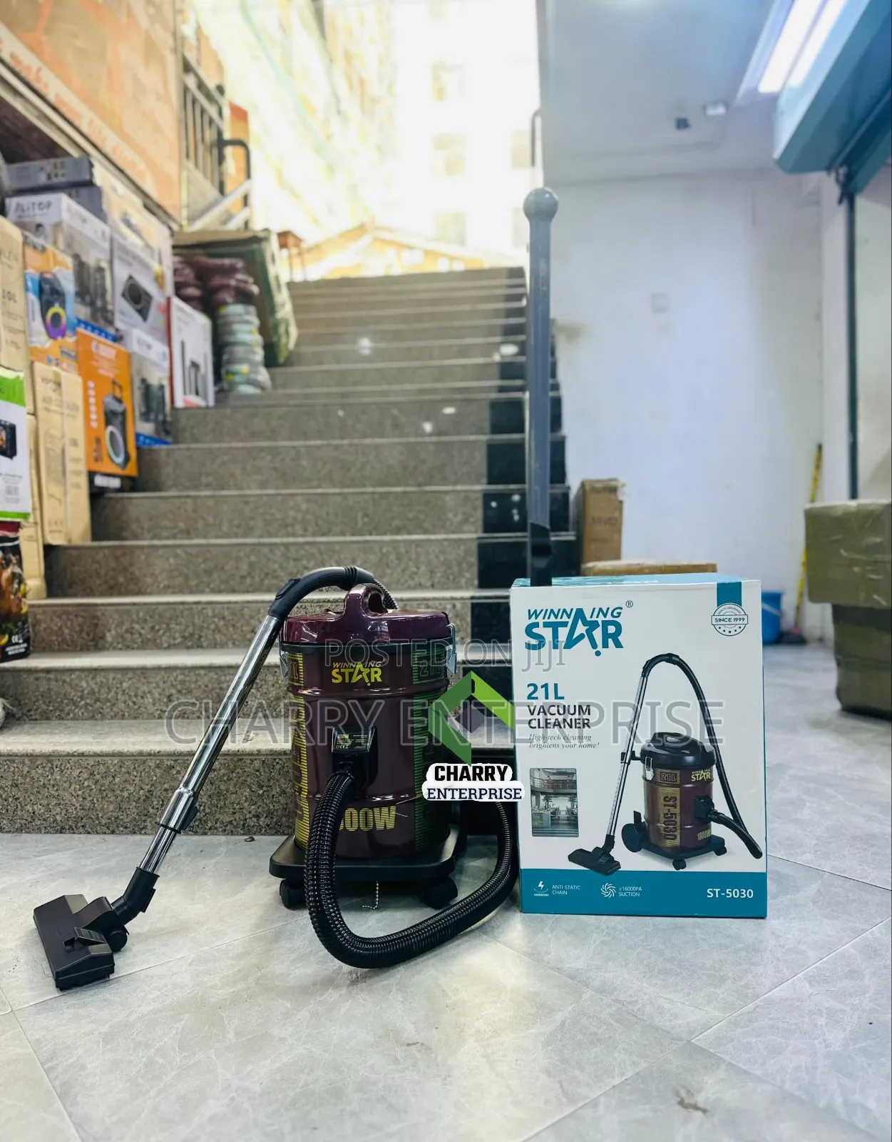 Winning Star Vacuum Cleaner.Capacity: 21l Dry Only 1800watts