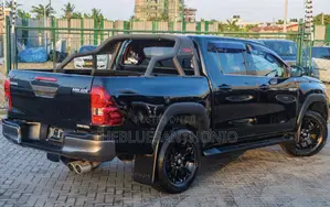 Toyota Hilux 2019 Blue