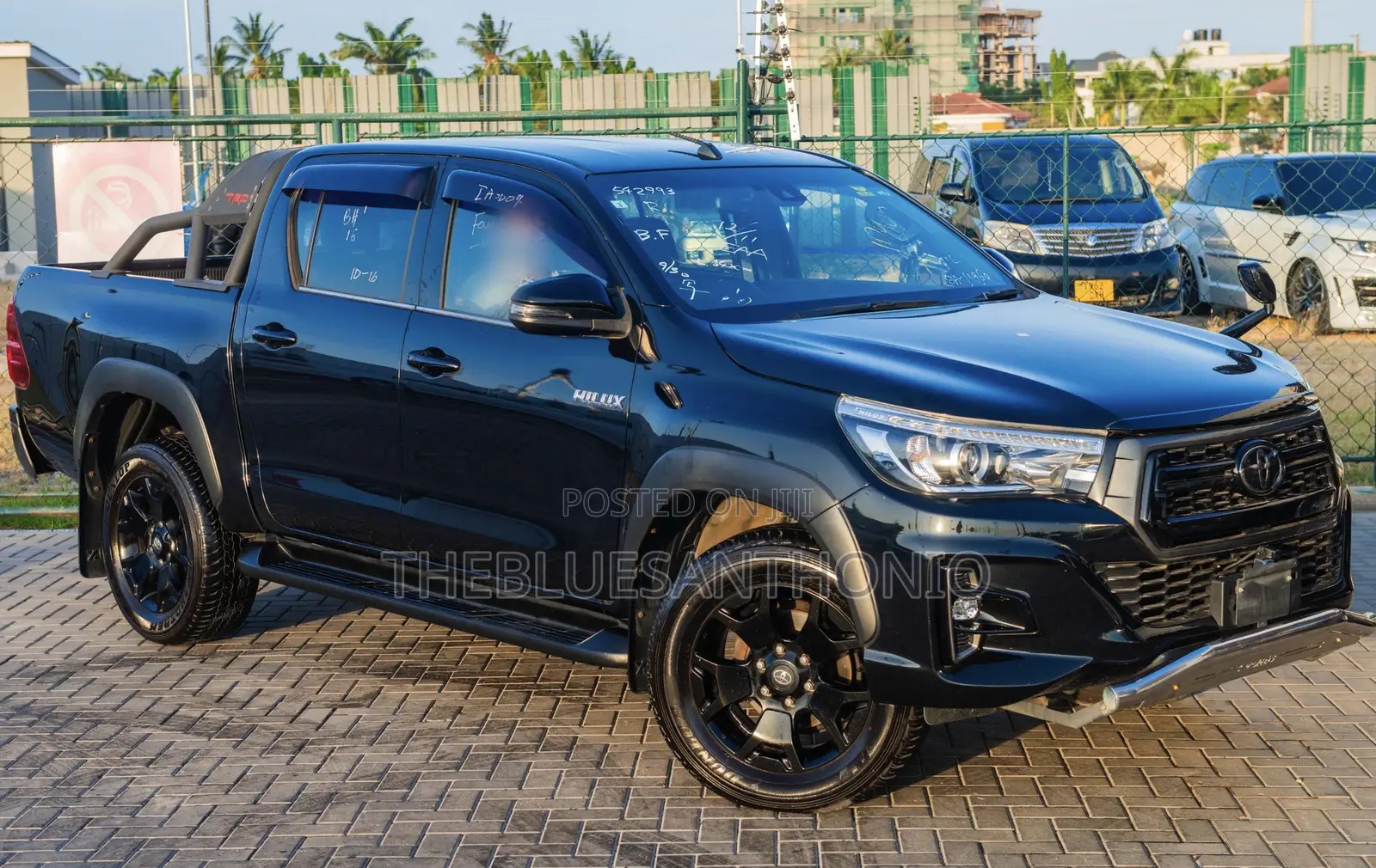 Toyota Hilux 2019 Blue