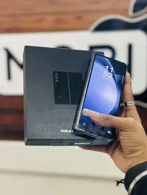 New Samsung Galaxy Z Fold6 256 GB Black