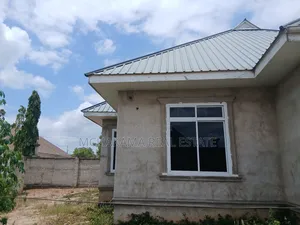 3bdrm House in Mchakama Real Estate, Mbezi for sale