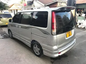 Toyota Noah 2003 Silver