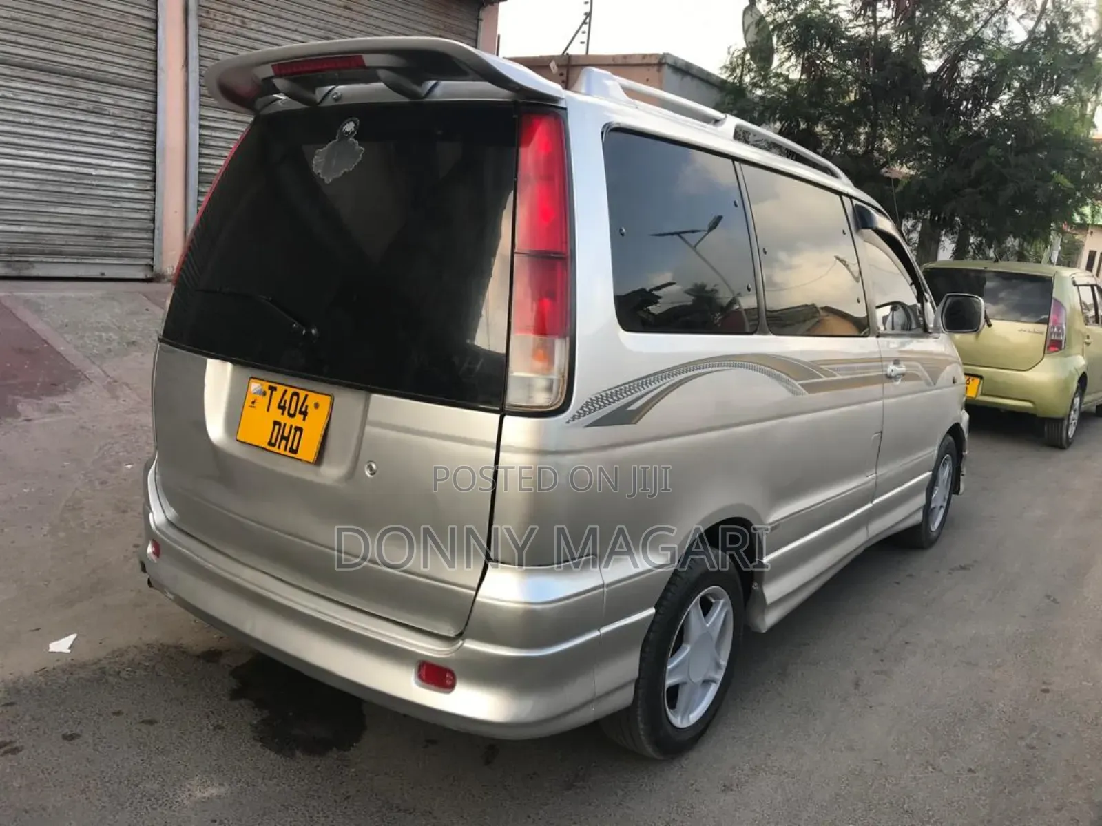 Toyota Noah 2003 Silver