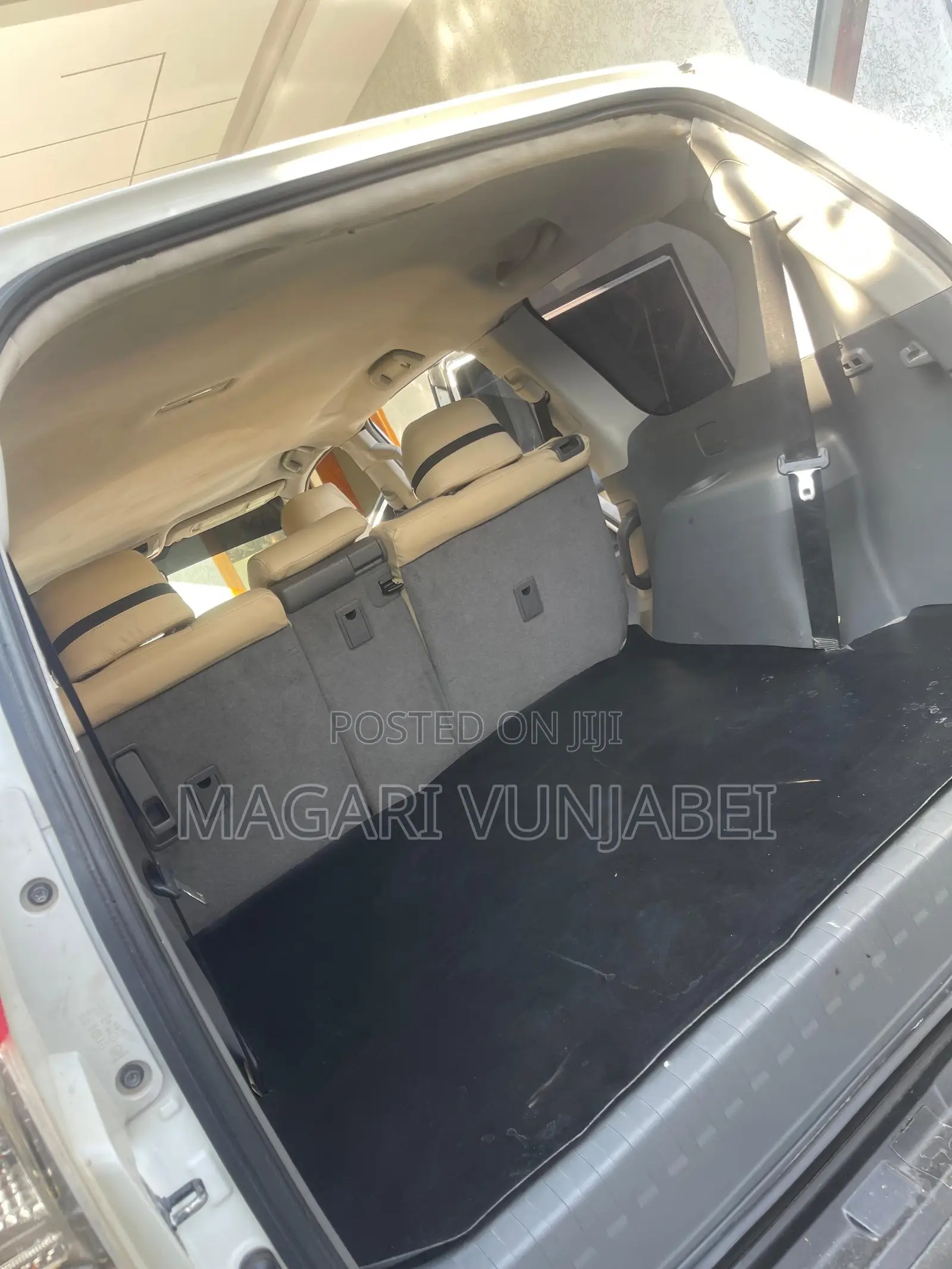 Toyota Land Cruiser Prado 2010 White
