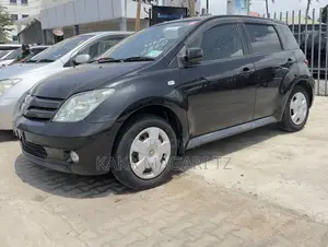 Toyota IST 2004 Black