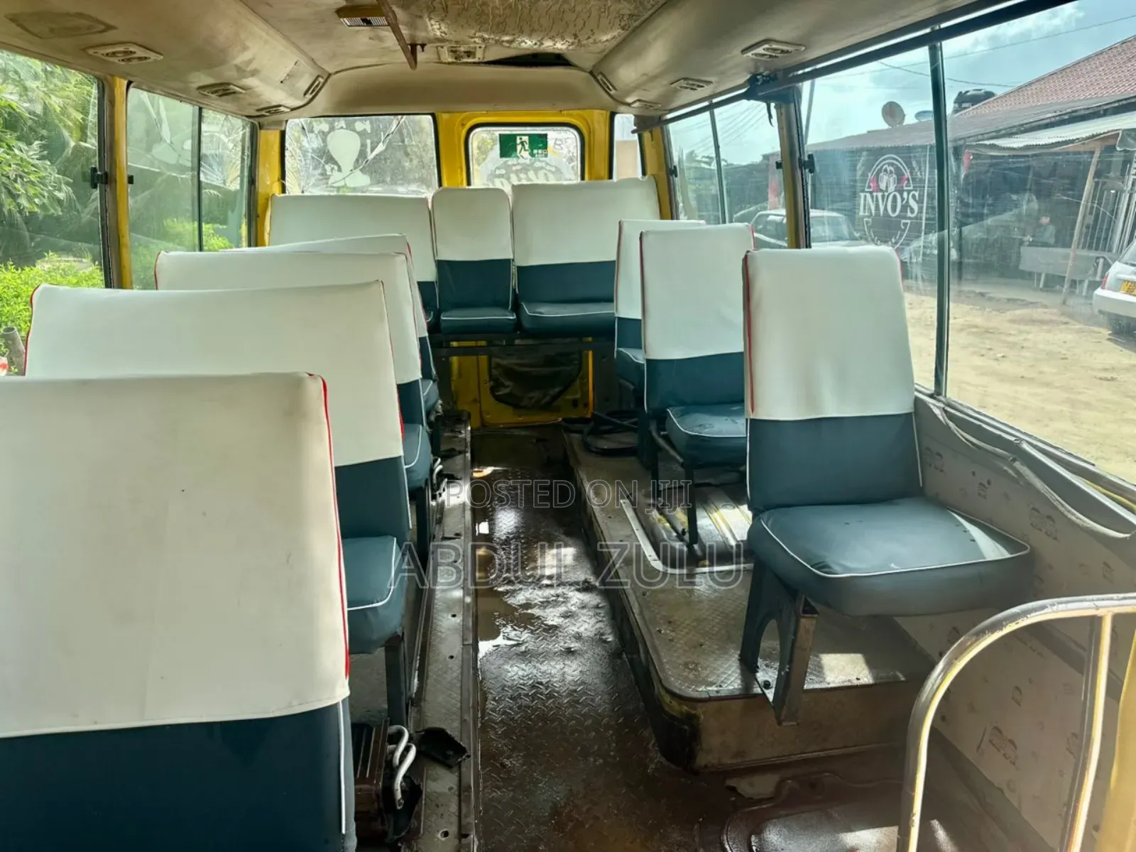 Toyota Coaster 2000 Yellow