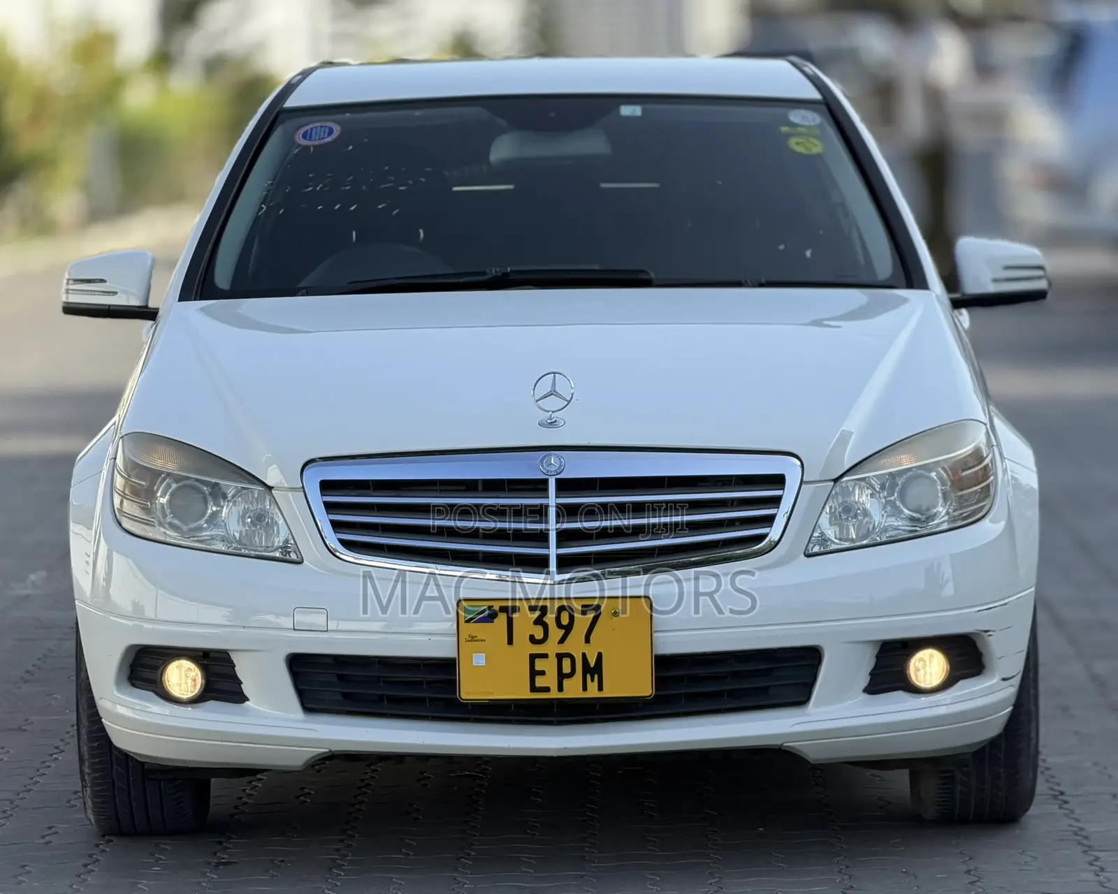 Mercedes-Benz C200 2010 White