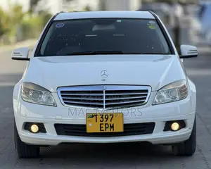Mercedes-Benz C200 2010 White