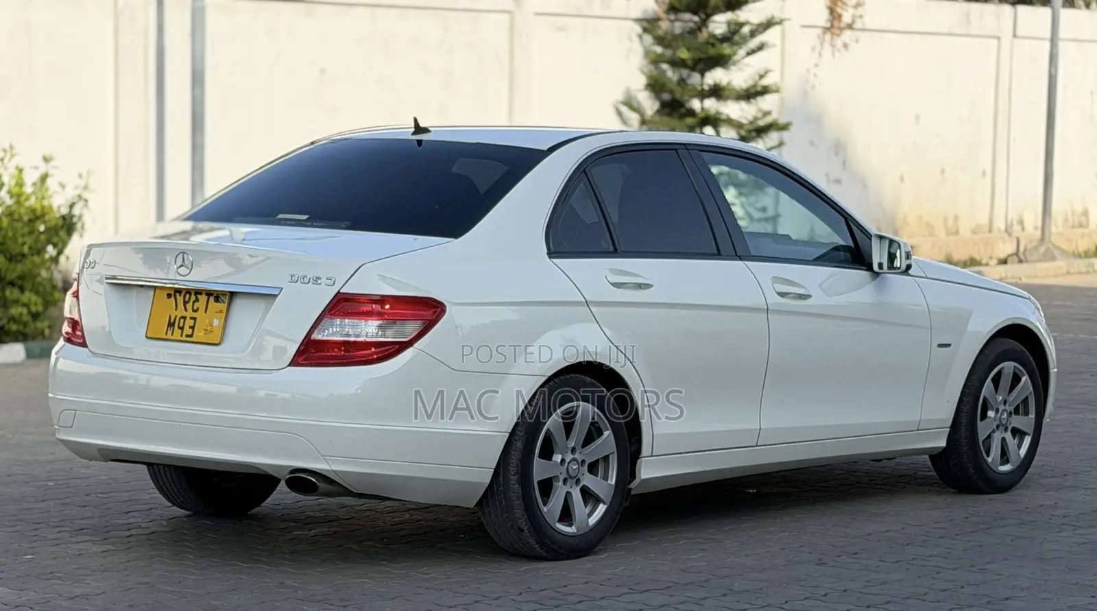 Mercedes-Benz C200 2010 White