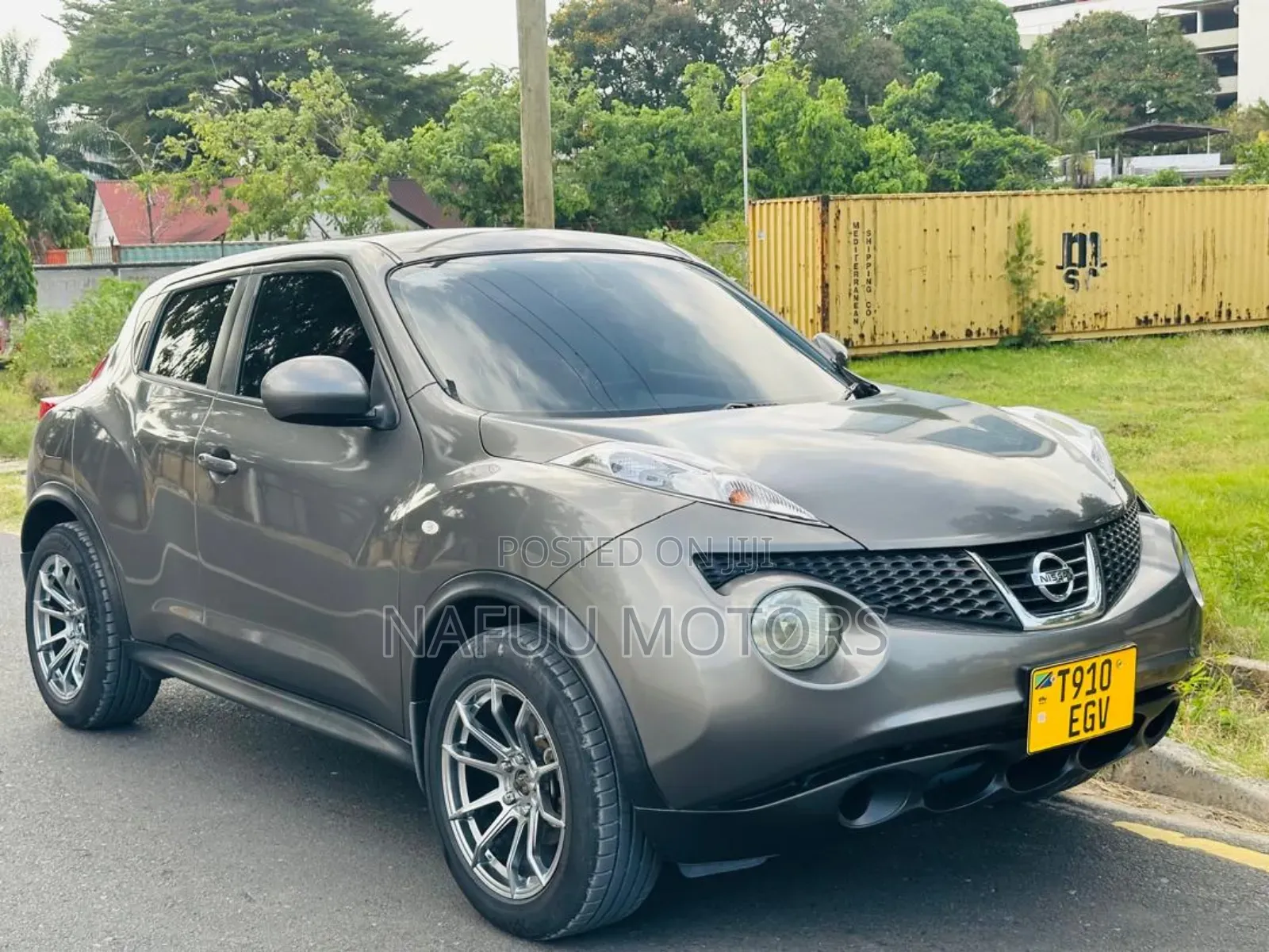 Nissan Juke 2011 Gray