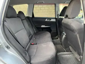 Subaru Forester 2010 Silver