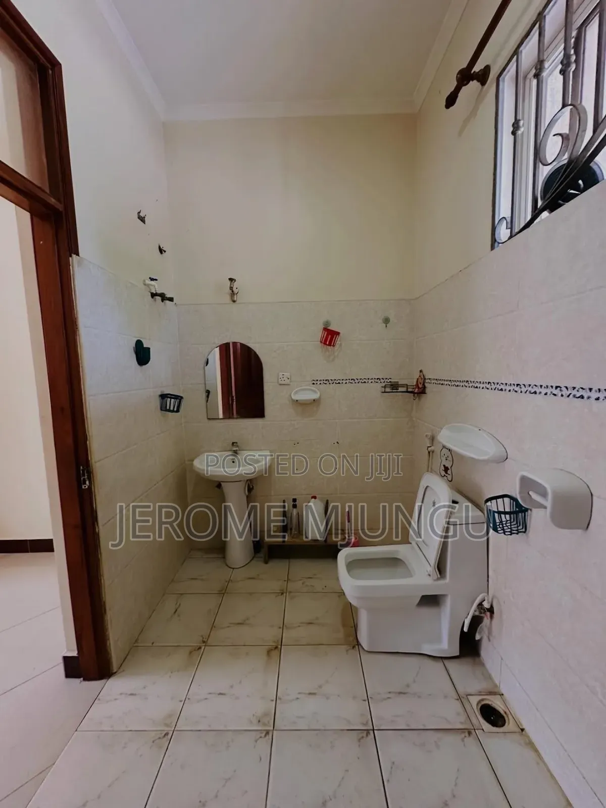3bdrm Apartment in Kinyerezi for rent