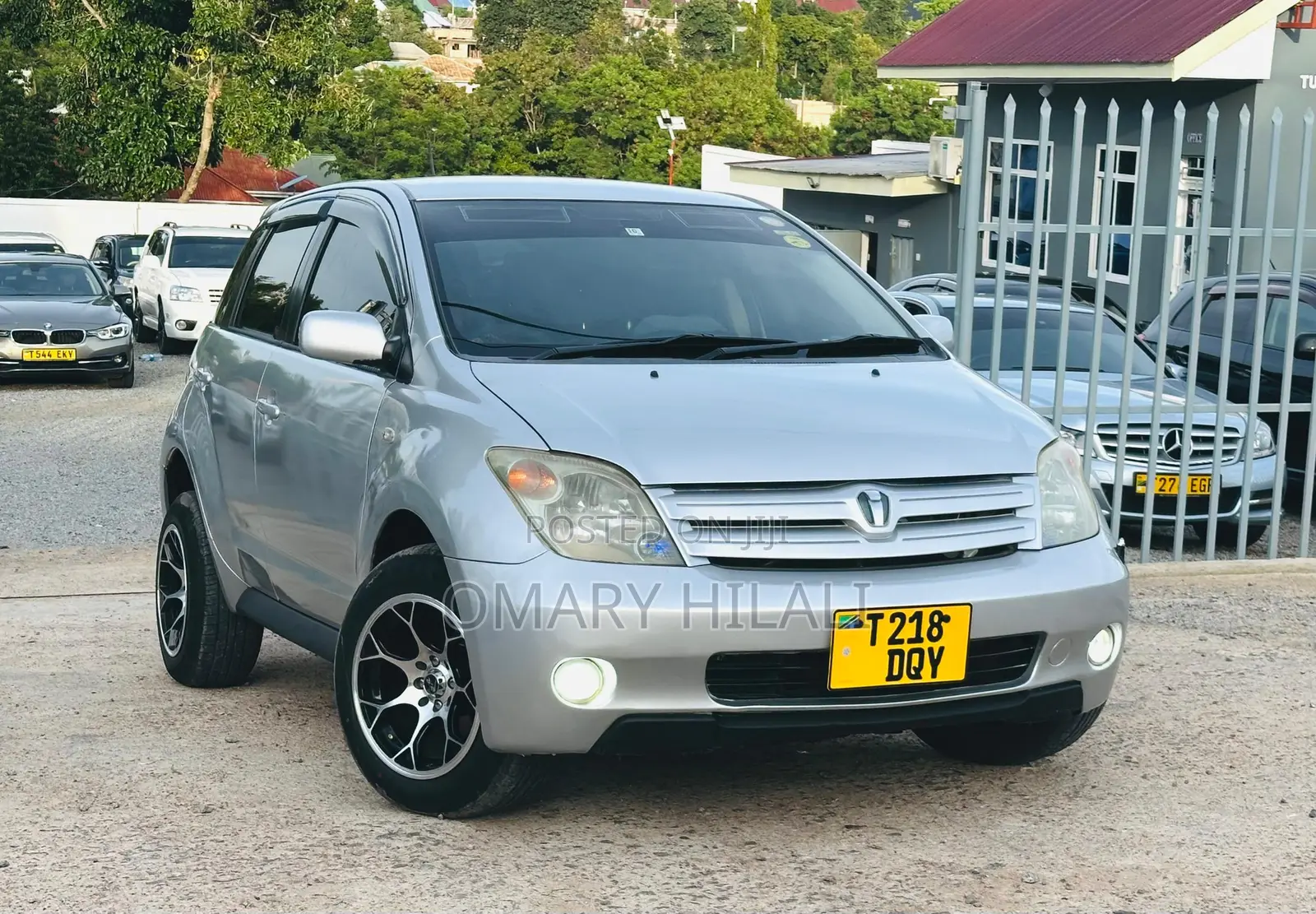 Toyota IST 2004 Silver
