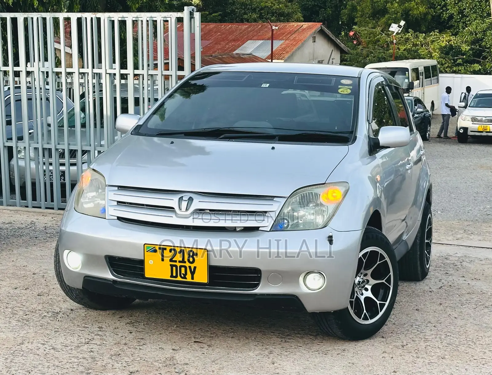 Toyota IST 2004 Silver