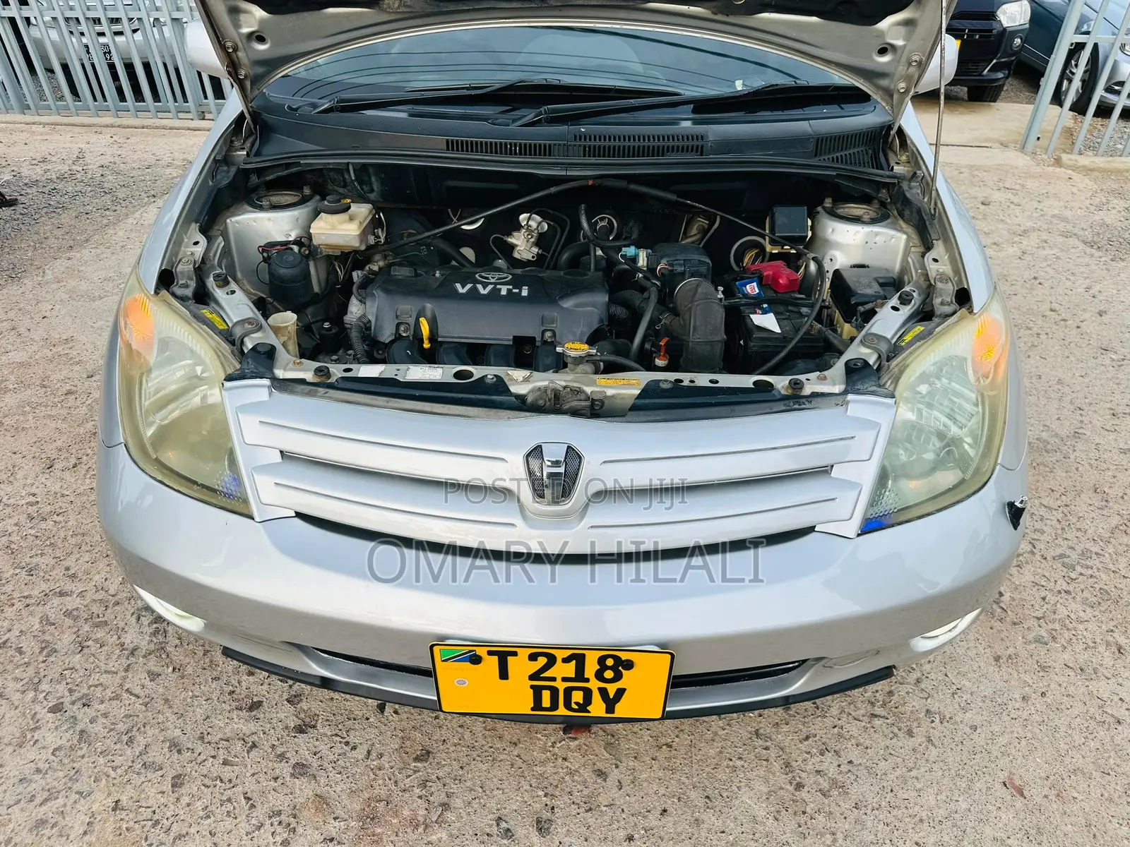 Toyota IST 2004 Silver