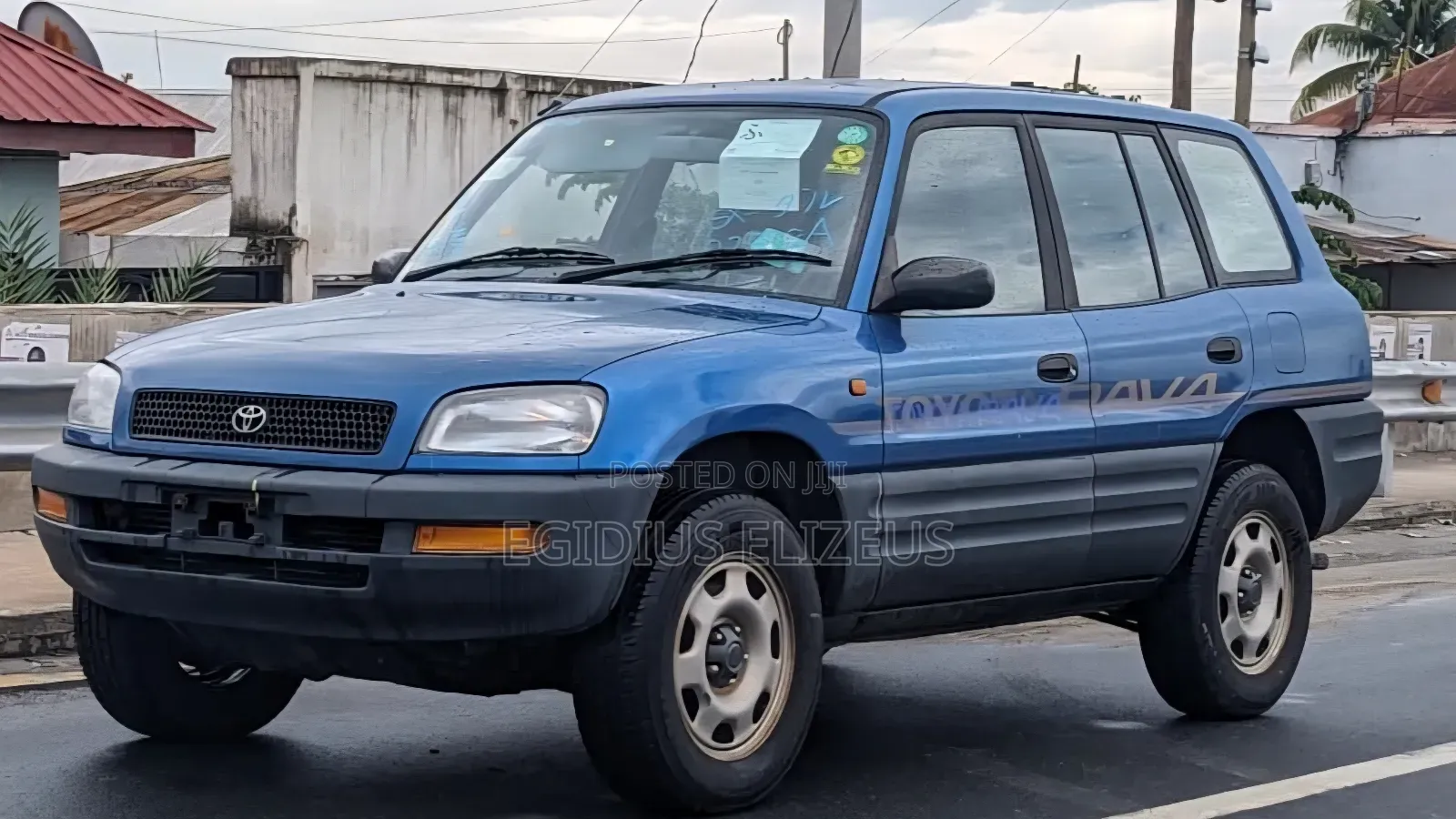 Toyota RAV4 1996 Blue
