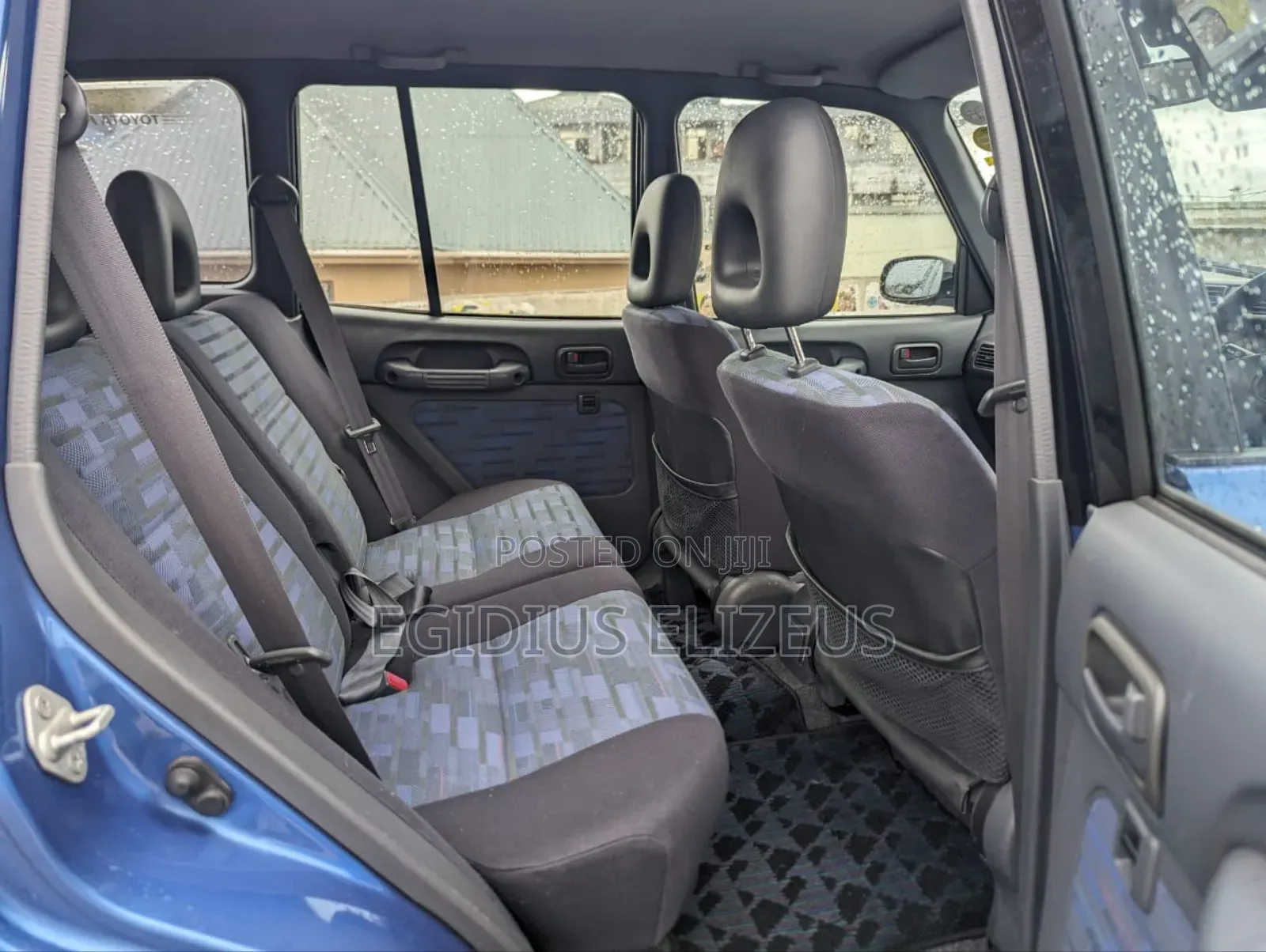 Toyota RAV4 1996 Blue