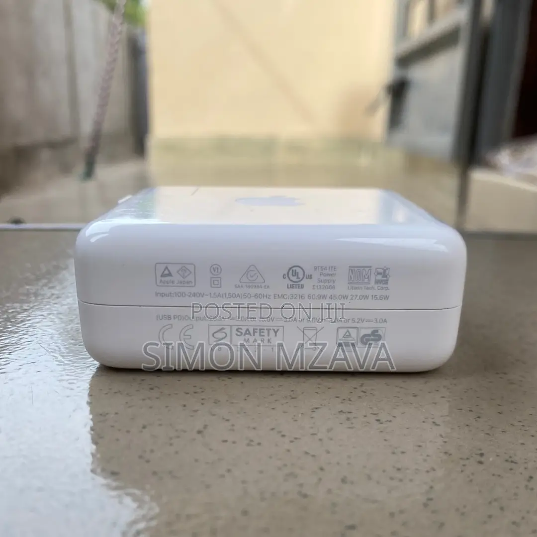 61w Usb-C Original Used Charger for Macbook Pro – Clean Power Delivery