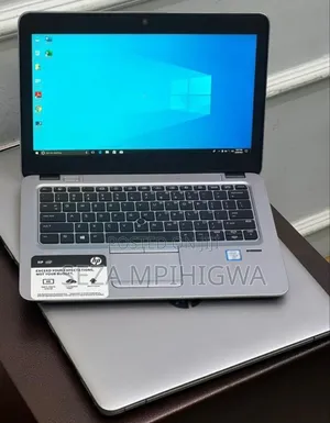 Laptop HP EliteBook 820 G3 8GB Intel Core I5 SSD 256GB